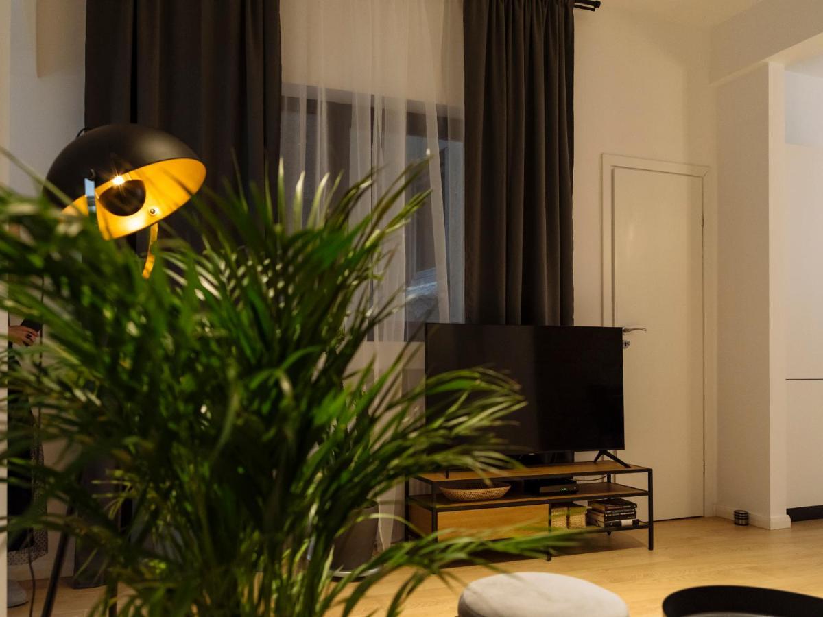 Bright 3Br Flat - Top Location - Green View Balcony Bukarest Eksteriør billede