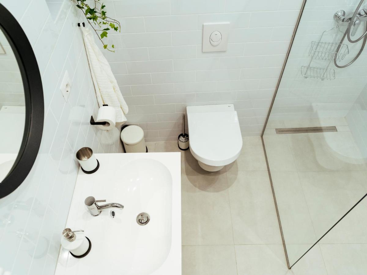 Bright 3Br Flat - Top Location - Green View Balcony Bukarest Eksteriør billede